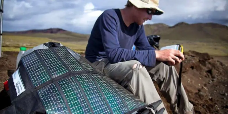 Why You Should Choose a Backpack With a Solar Panel