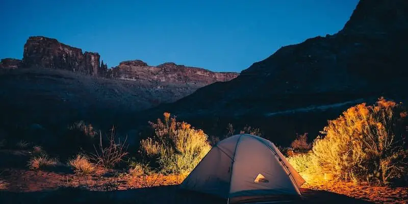 How To Stay Warm Camping In a Tent